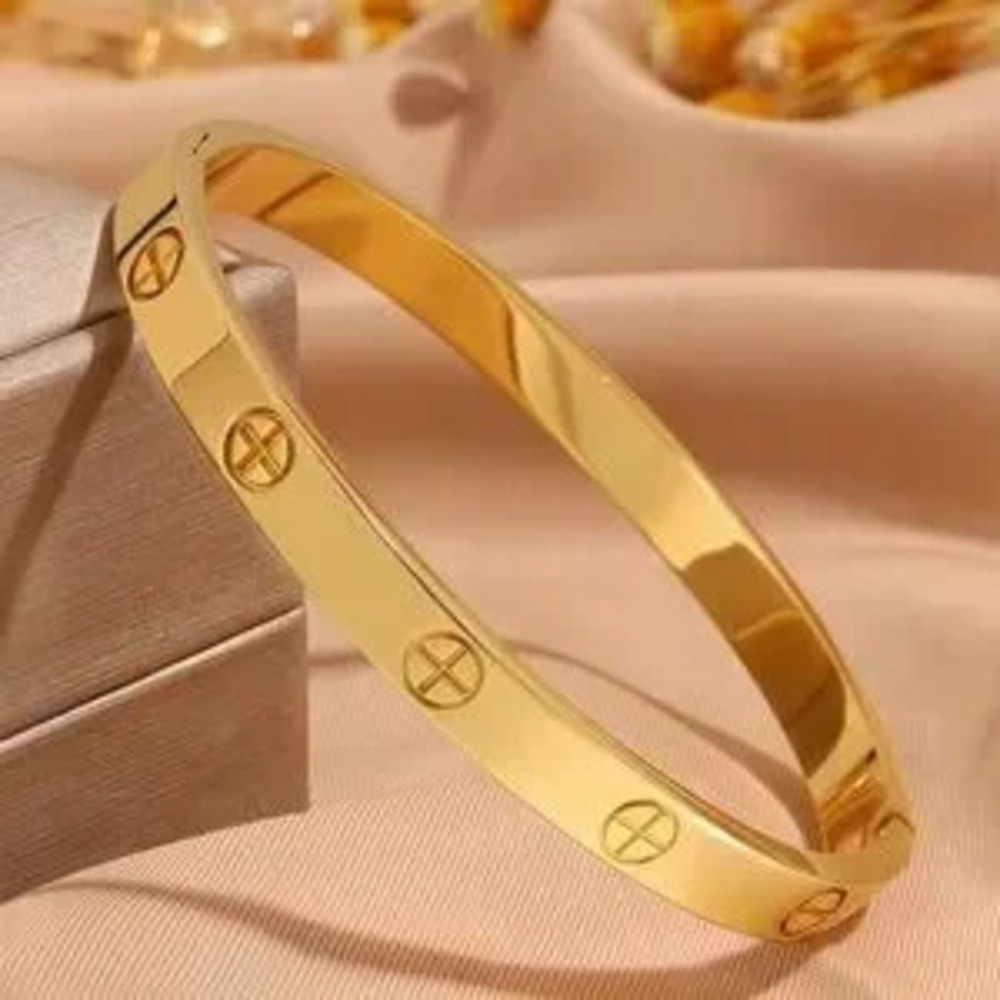 18K Gold Plated Screw Cross Design Bracelet Tarnish Resistant